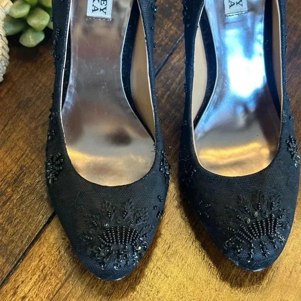 Badgley Mischka | Black Sanoma Beaded Lace Pumps - Picture 6 of 10